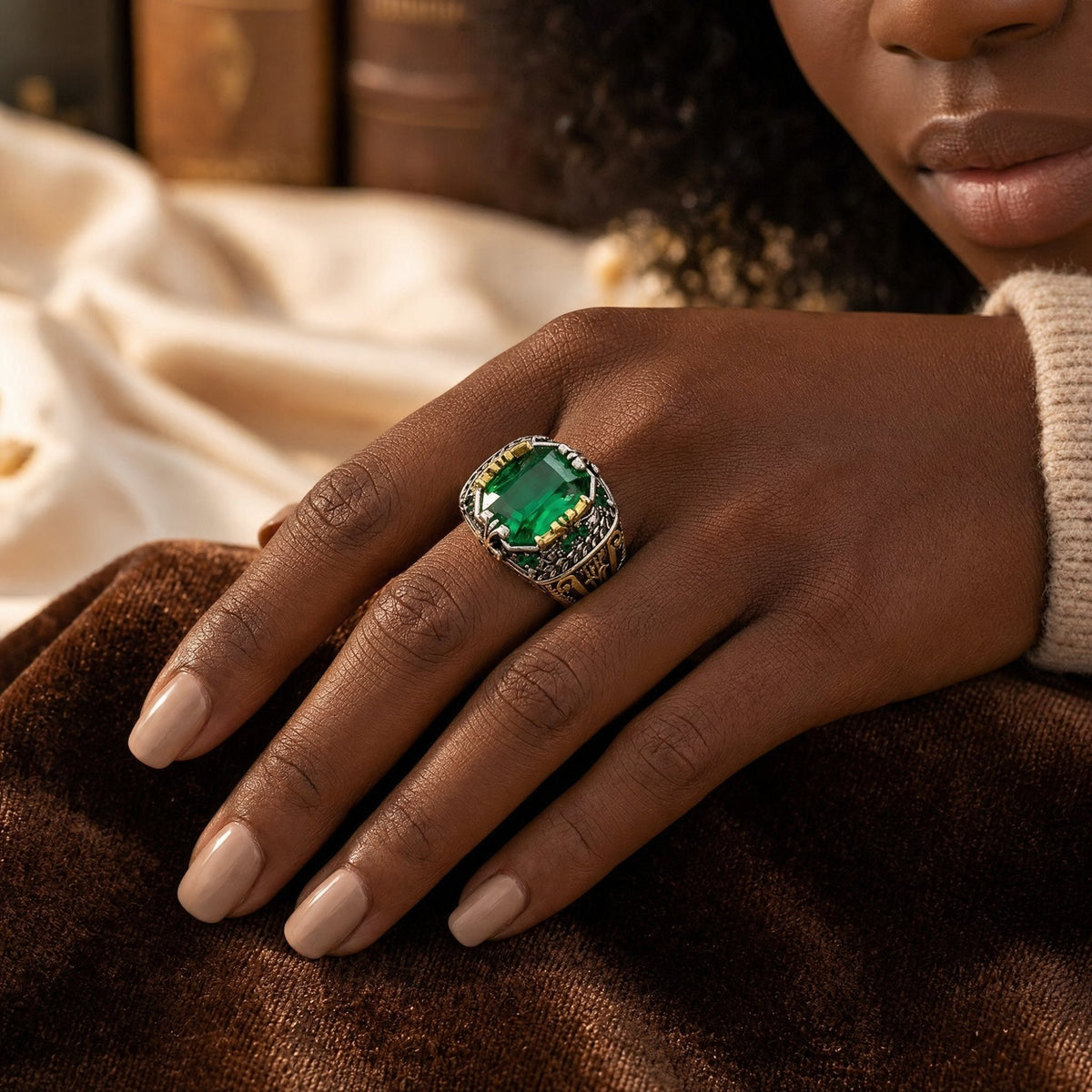 Silver Emerald Vintage Ring