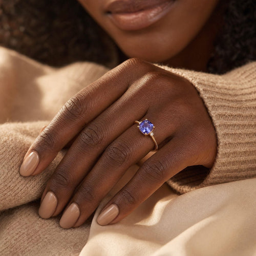 Gold Amethyst Solitaire Ring