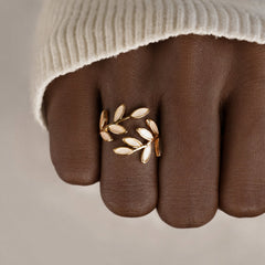 Gold Leaf Motif Ring